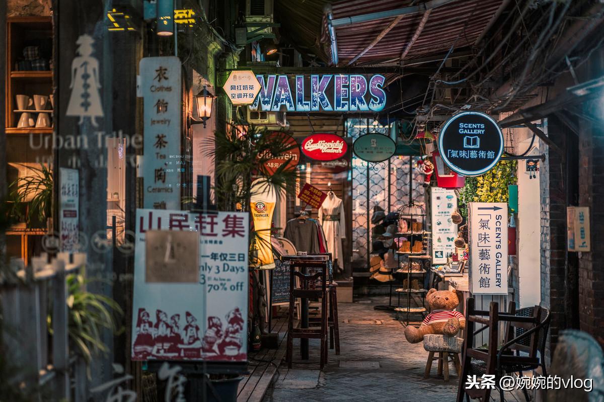 华为最新功能探索，小巷中的隐藏特色小店体验之旅