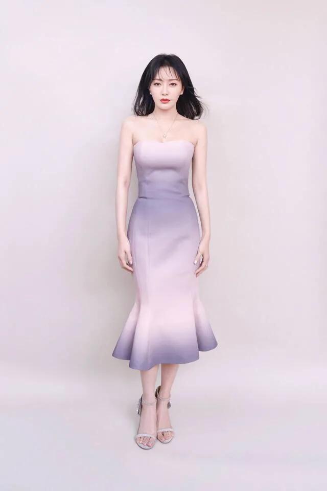 波姐最新风采，引领潮流，展现无限魅力